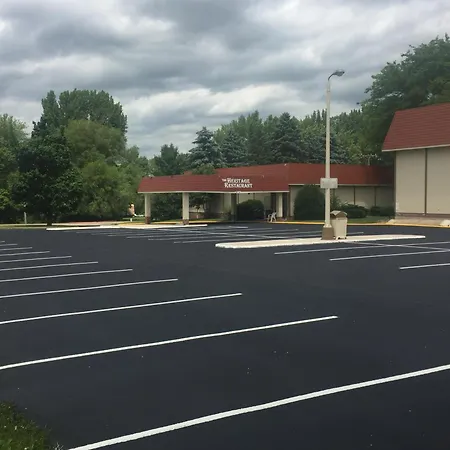 Albert Lea Inn And Suites-3