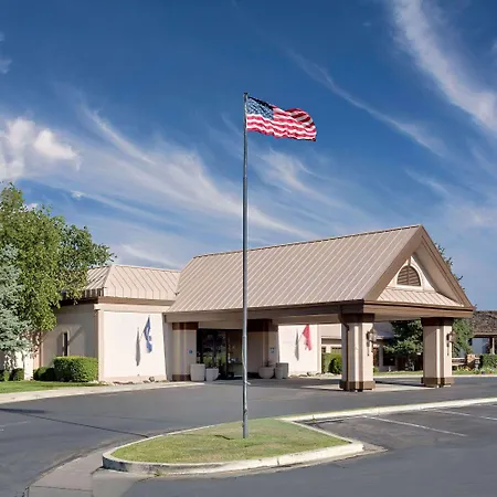 Ramada By Wyndham Provo-2