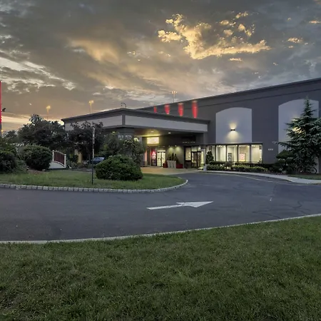 Red Roof Inn Plus Woodbridge - Carteret-3