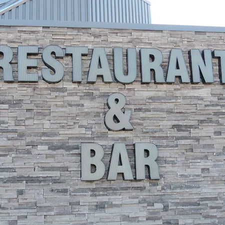 Travelodge By Wyndham Grande Prairie-2