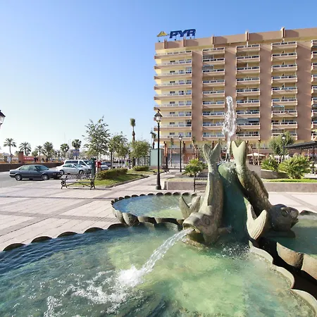 Hotel Apartamentos Pyr Fuengirola-3