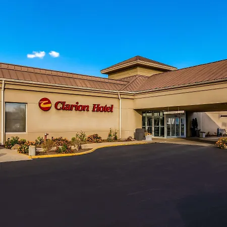 Clarion Hotel & Convention Center Joliet-3