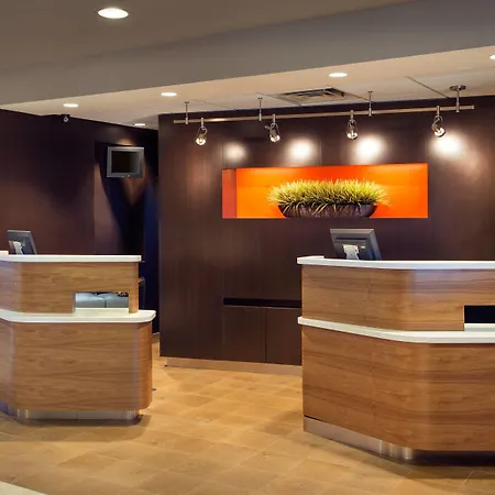 Courtyard By Marriott Phoenix North-2