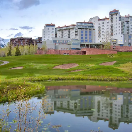 The Peaks Resort And Spa-2