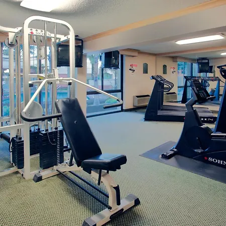 Wyndham Visalia-2