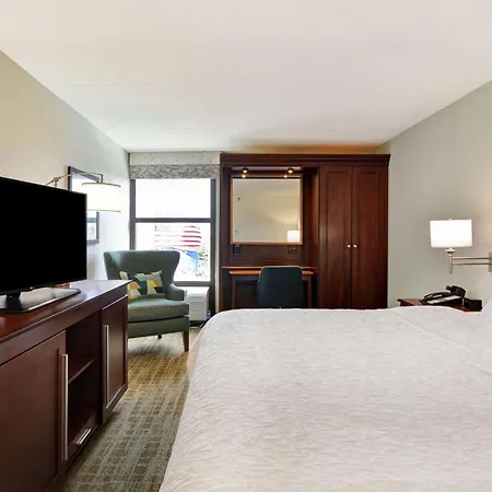 Hampton Inn Detroit Madison Heights South Troy-3
