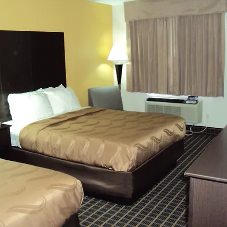 Quality Inn Carbondale University Area-3