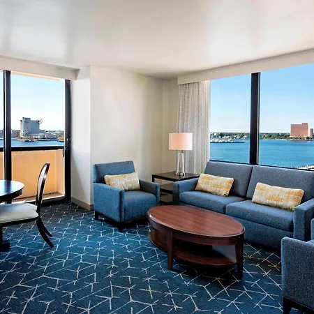 Sheraton Norfolk Waterside Hotel-2