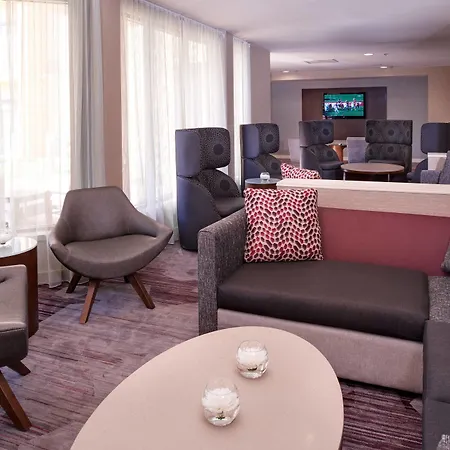 Courtyard By Marriott St. Louis Downtown West-3