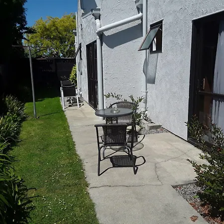 Sundowner Motel-3