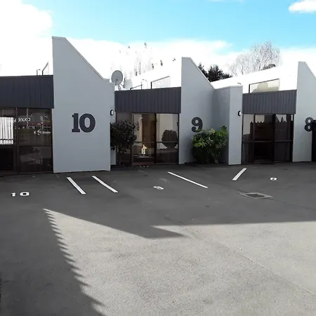 Sundowner Motel-2