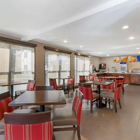 Comfort Inn & Suites - Near Robins Air Force Base Main Gate-3