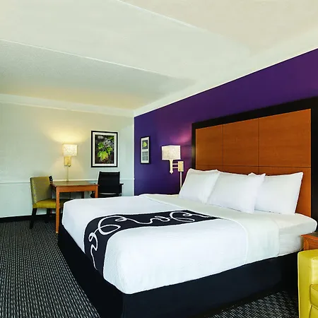 Baymont By Wyndham Greenville Woodruff Rd-3
