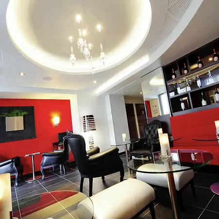 Mercure Paris Tour Eiffel Pont Mirabeau-3