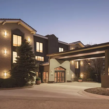 Country Inn & Suites By Radisson, Chicago-Hoffman-3