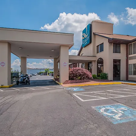 Quality Inn Near Potomac Mills-3