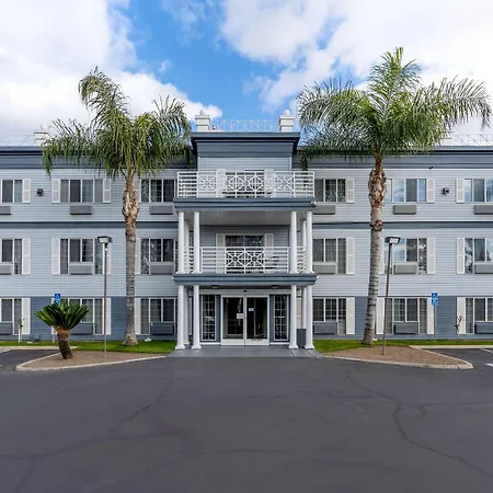 Best Western Colonial Inn-3