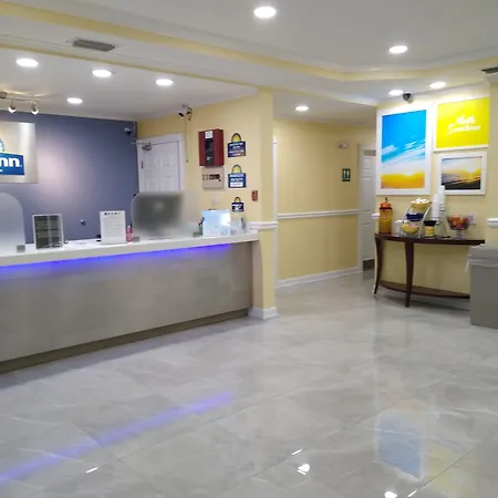 Days Inn By Wyndham Kingsland Ga-3