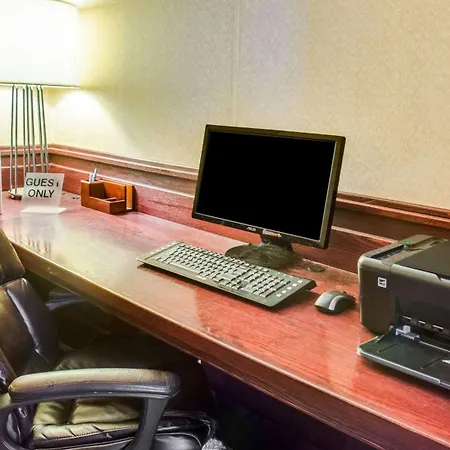Clarion Inn-3