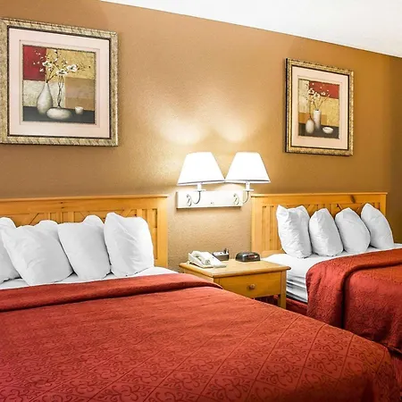Quality Inn Elyria-3