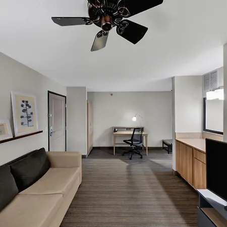 Country Inn & Suites By Radisson, Fargo, Nd-2
