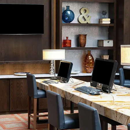 Doubletree Suites By Hilton Hotel Philadelphia West-2