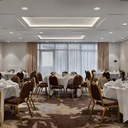 Ac Hotel By Marriott Innsbruck-2