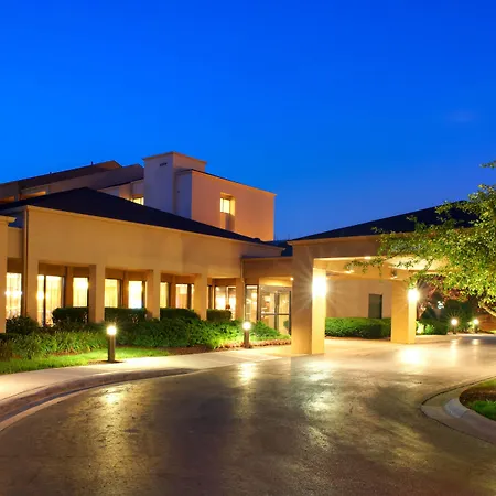 Courtyard Columbus Worthington-3