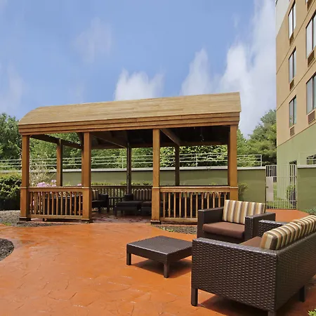Courtyard Rockaway-Mount Arlington-3