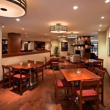 Four Points By Sheraton Hotel & Conference Centre Gatineau-Ottawa-3