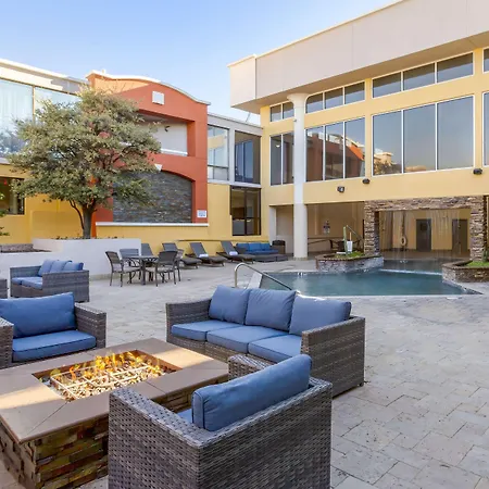 Best Western Plus El Paso Airport Hotel & Conference Center-3