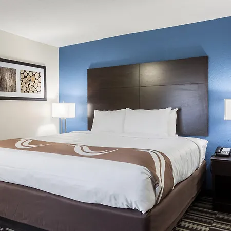 Quality Inn Farmington-3