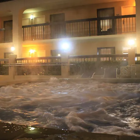 Days Inn By Wyndham Longview South-3