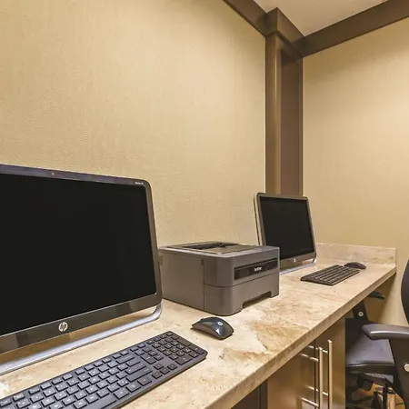 La Quinta Inn By Wyndham Austin North-2