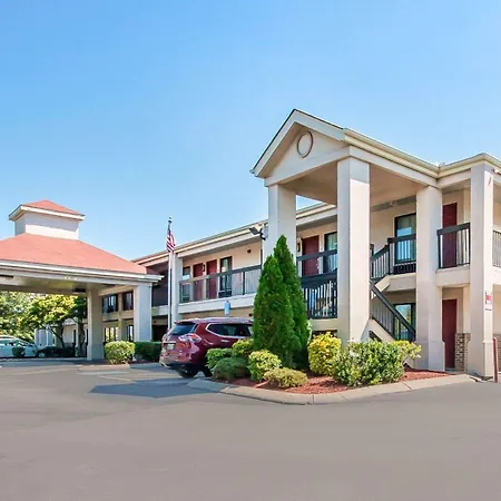 Econo Lodge Inn & Suites Murfreesboro Shopping District-3