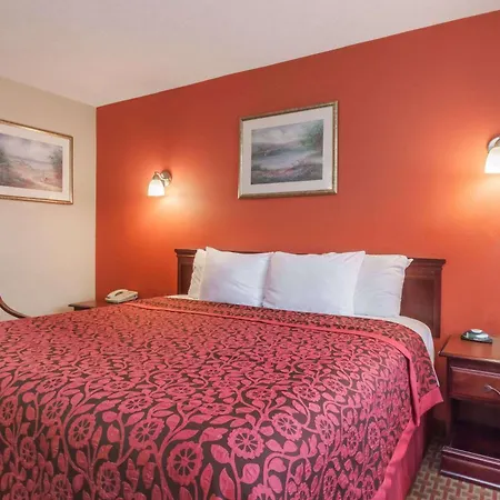 Red Carpet Inn Elkton-2