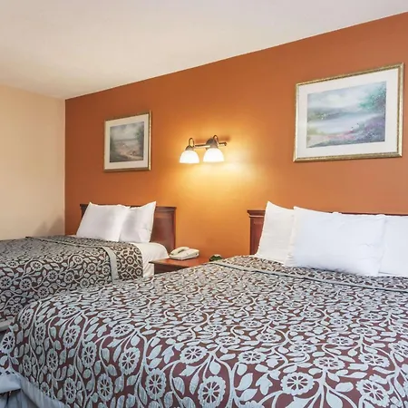Red Carpet Inn Elkton-3