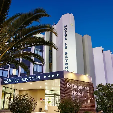 Hotel Le Bayonne-3