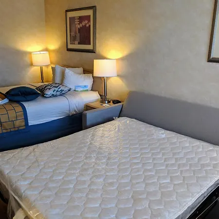 Days Inn By Wyndham Bullhead City-3