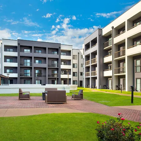 Courtyard By Marriott Rye-2