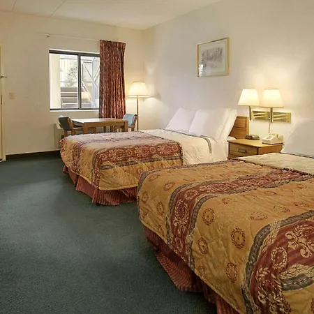 Days Inn By Wyndham Morehead-3