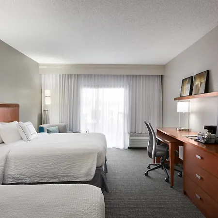 Courtyard By Marriott Fort Myers Cape Coral-2