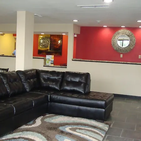 Econo Lodge Inn & Suites Jackson Northwest-3