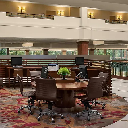 Sheraton Suites Akron Cuyahoga Falls-3