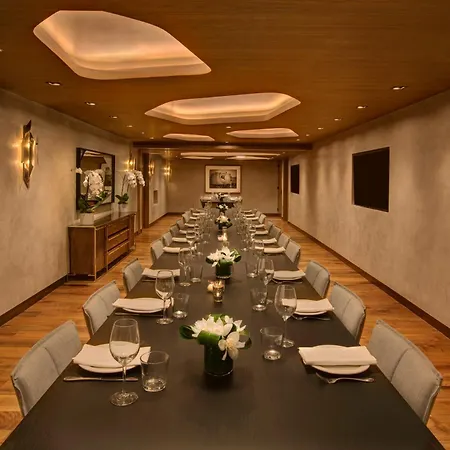 Sixty Beverly Hills-2