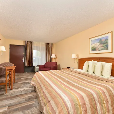 Americas Best Value Inn Ocean Inn-3