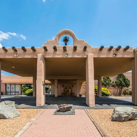 Quality Inn Taos-3