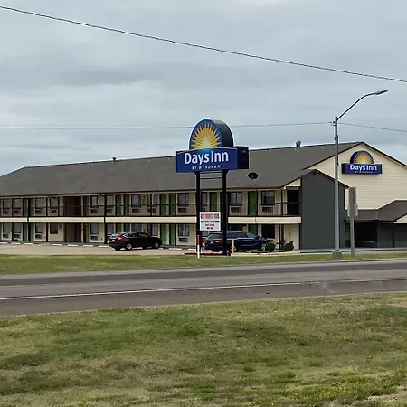 Days Inn By Wyndham Pratt-2