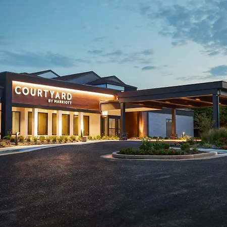 Courtyard St. Louis Westport Plaza-2