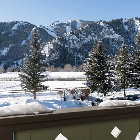 Best Western Tyrolean Lodge-2